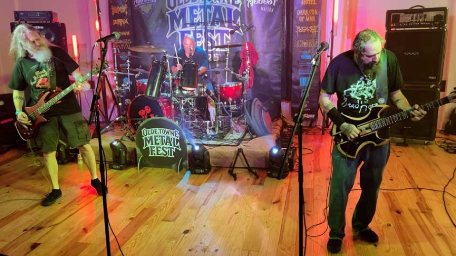 No End In Sight live