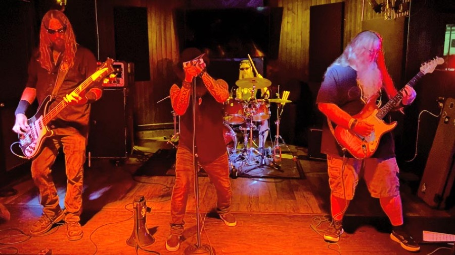The Dreadfields live