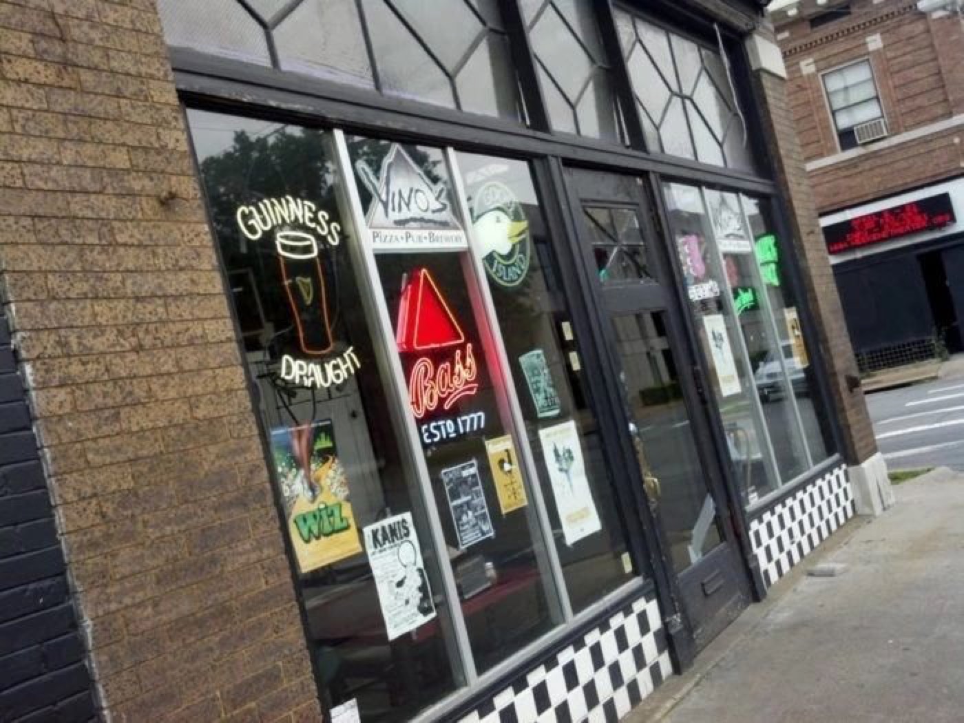 Vino's Brewpub
