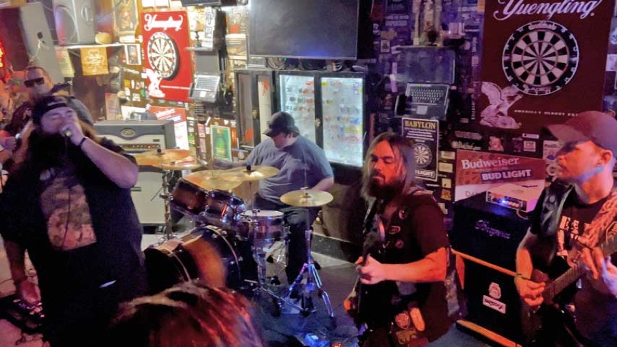Neznum live