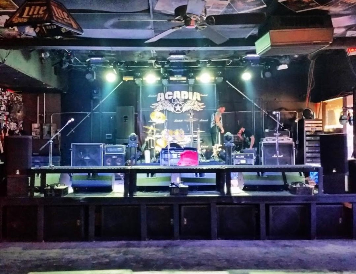 Acadia Bar & Grill